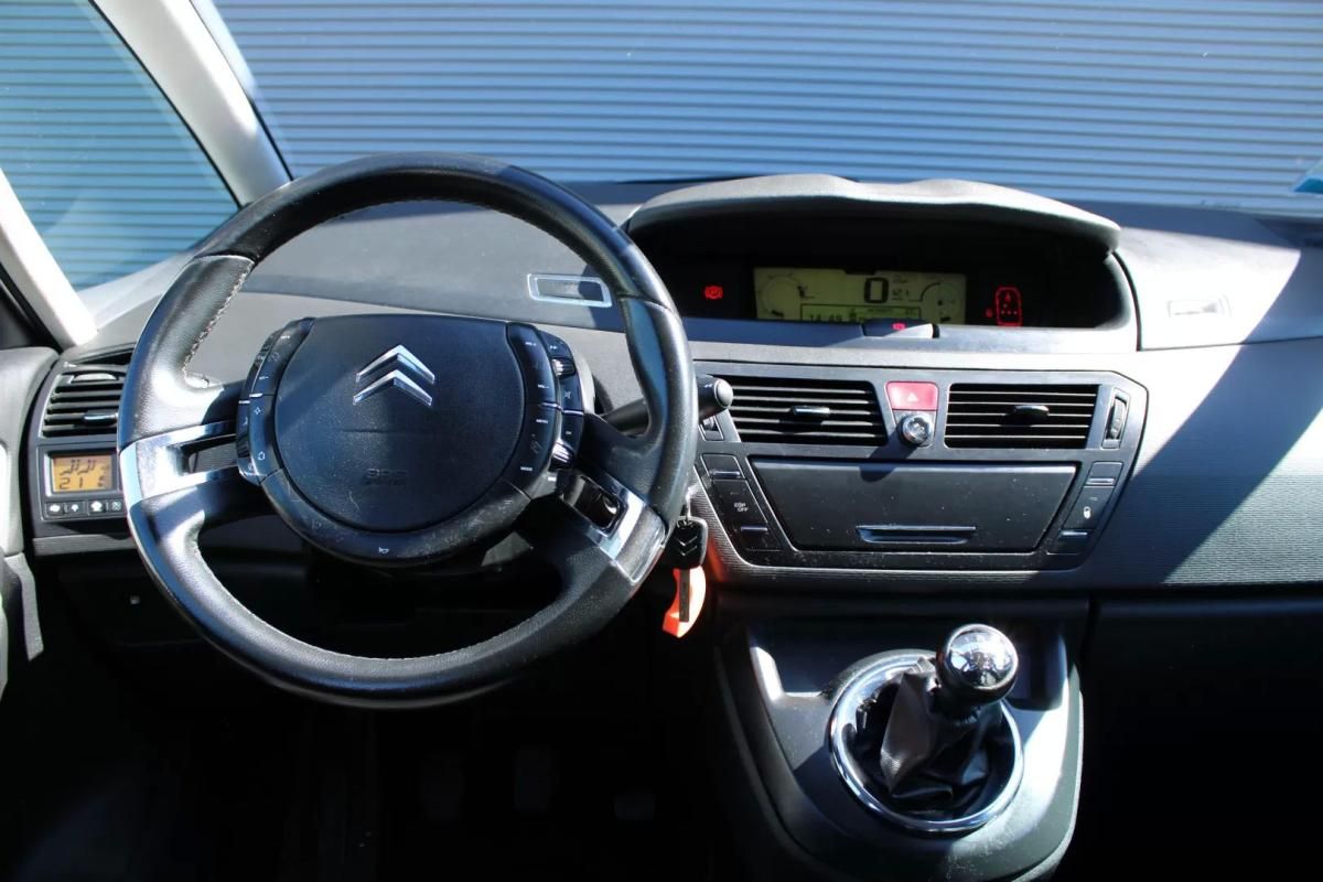 citroen-c4-picasso-2010-diesel-1560cc