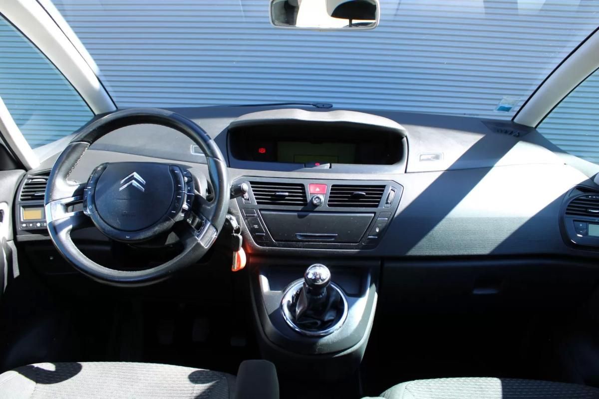 citroen-c4-picasso-2010-diesel-1560cc