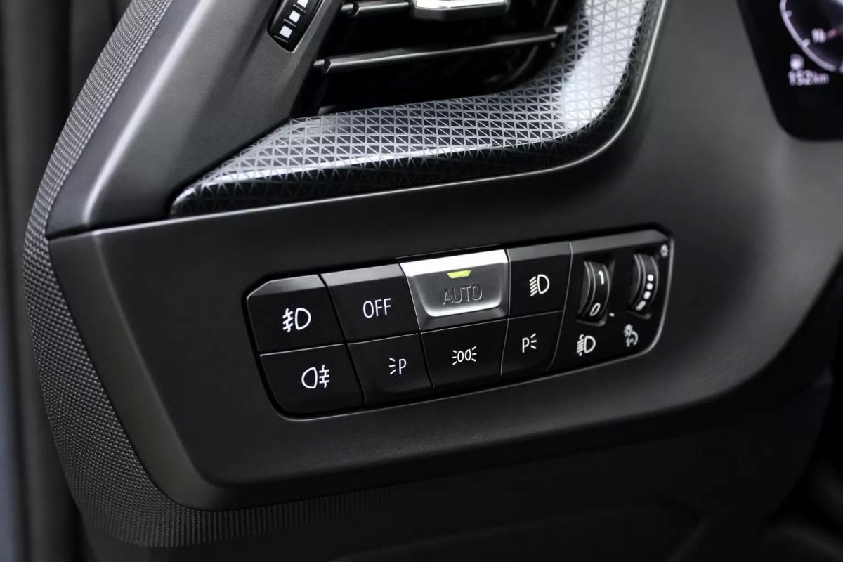 bmw-serie-1-2019-diesel-1496cc