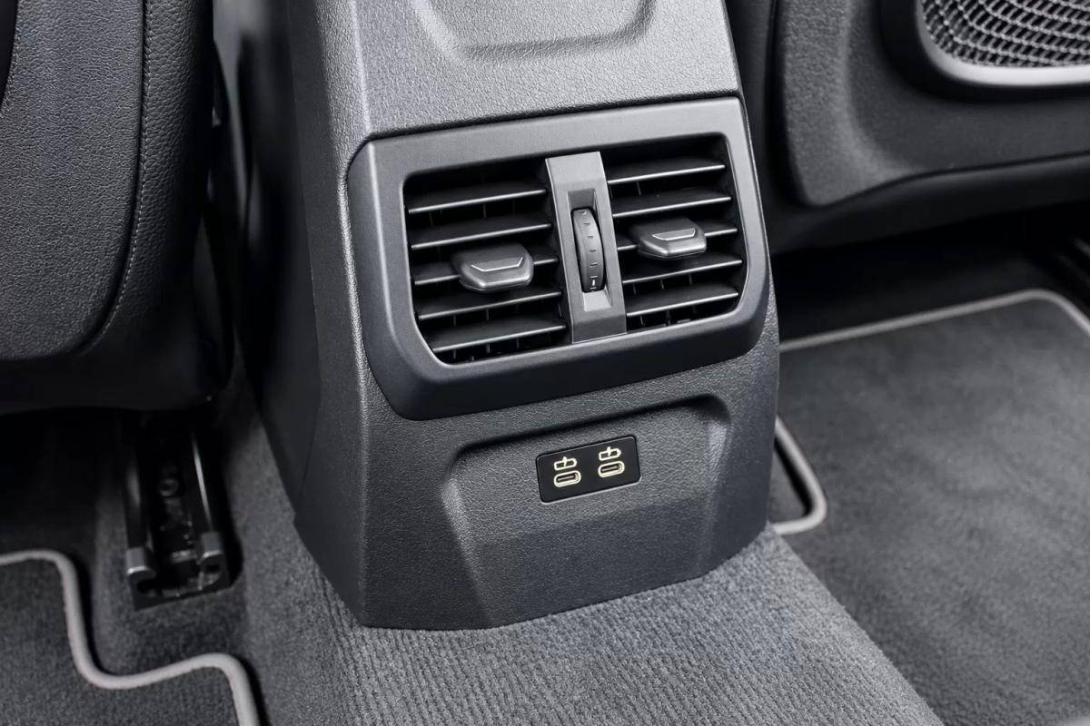 bmw-serie-1-2019-diesel-1496cc