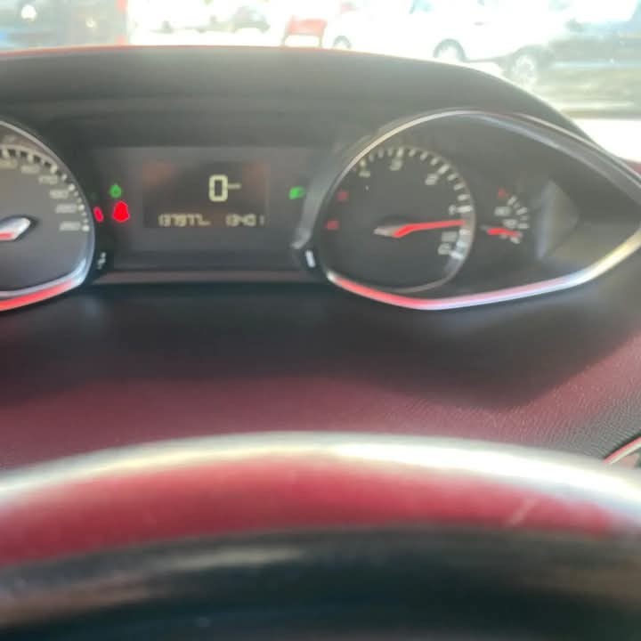 peugeot-308-2015-diesel-1560cc