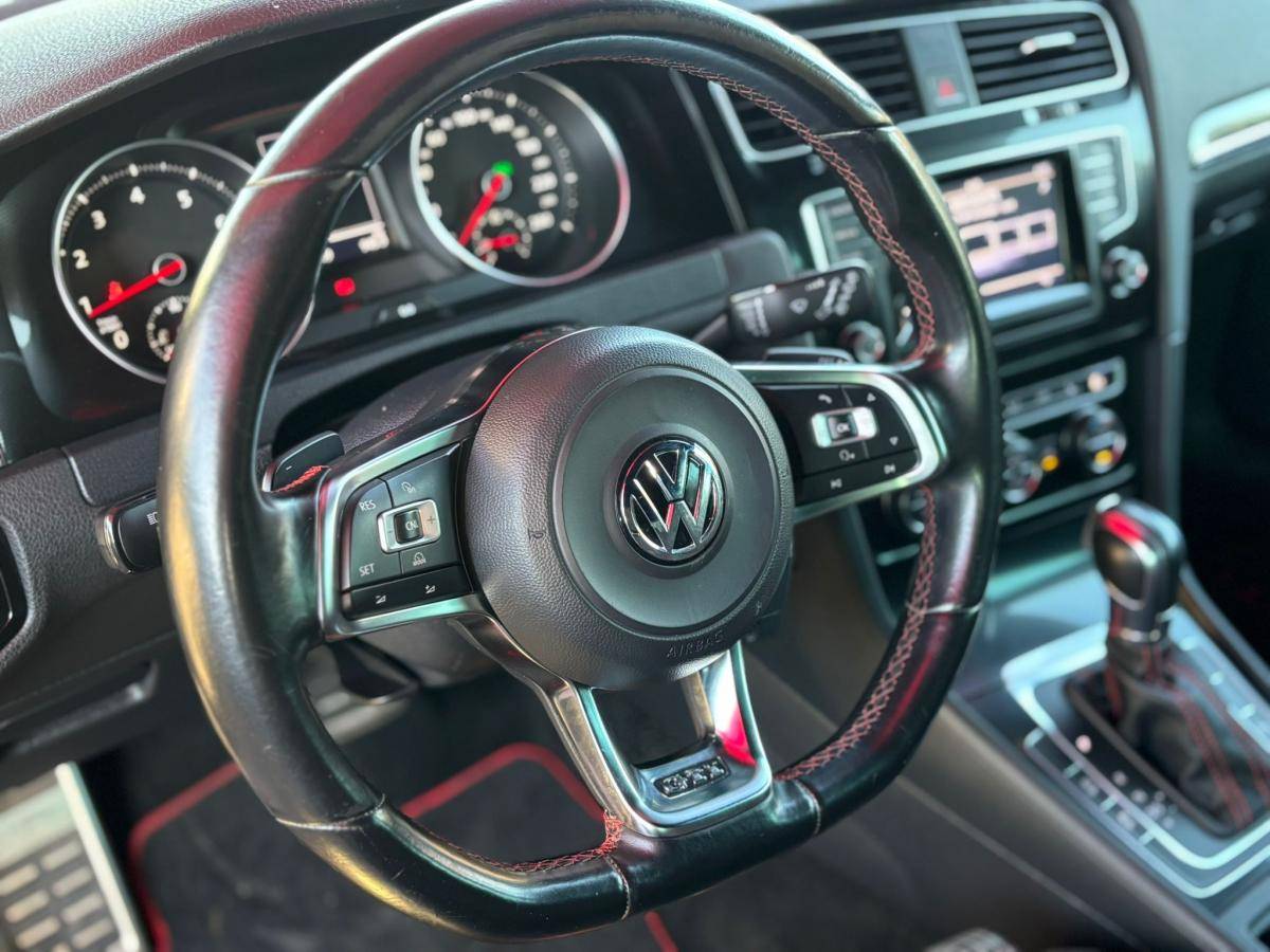 volkswagen-golf-2014-gasolina-1984cc