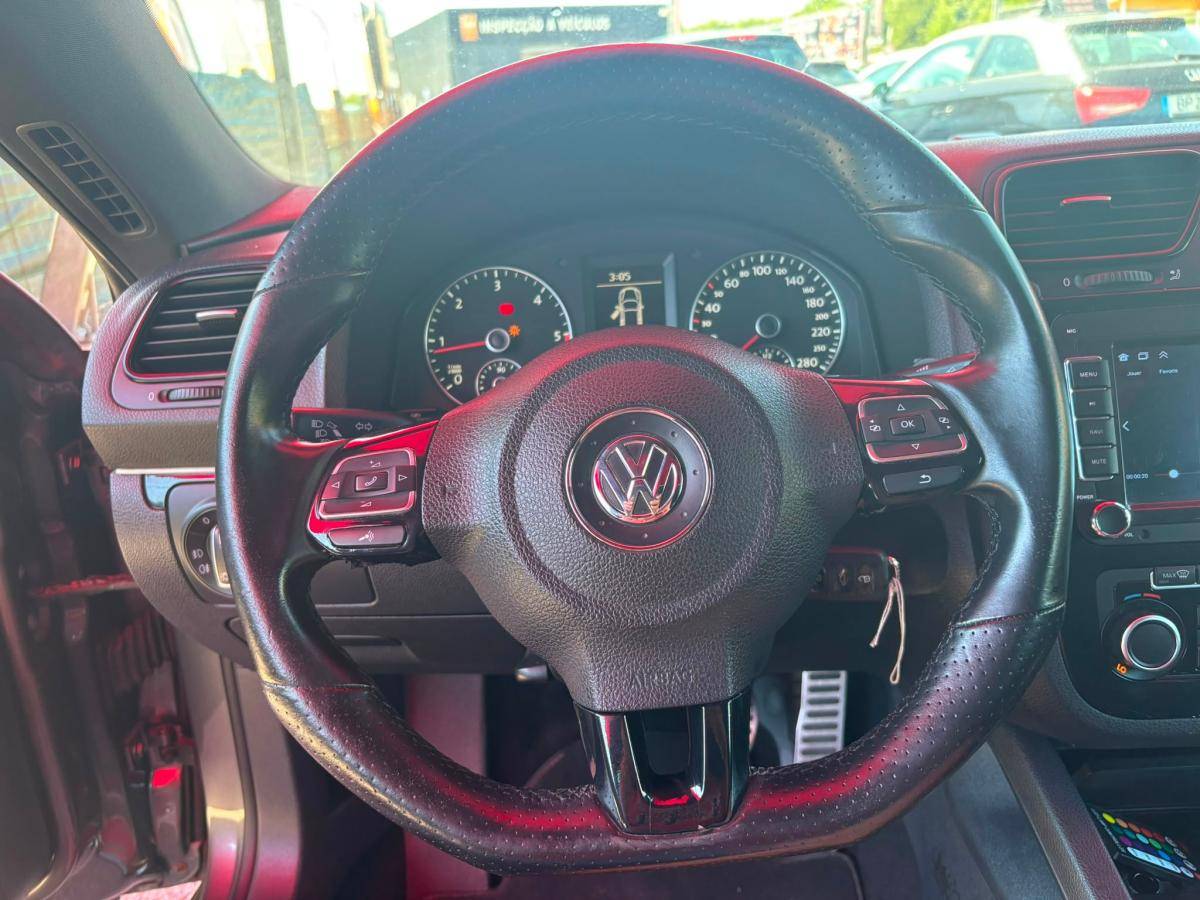 volkswagen-scirocco-2011-diesel-1968cc