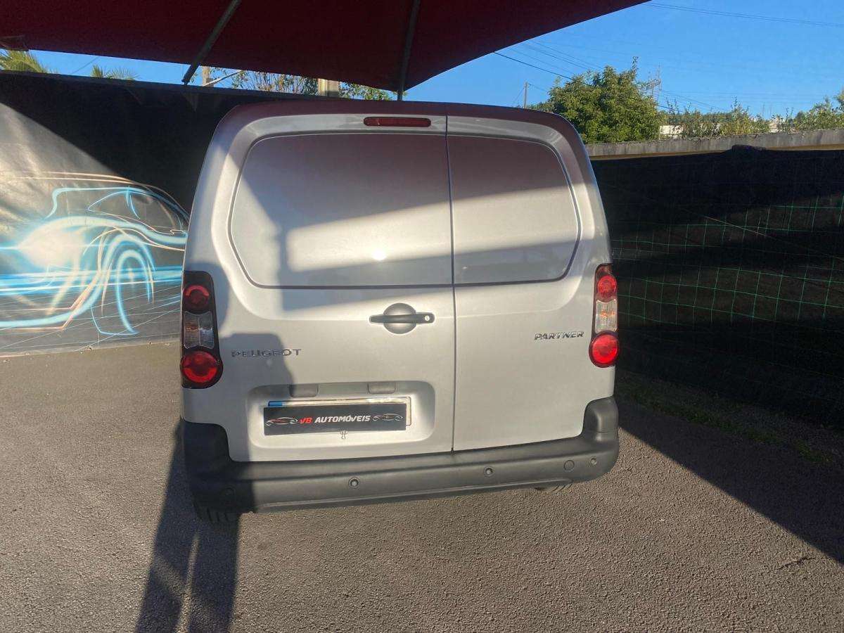 peugeot-partner-2015-diesel-1560cc