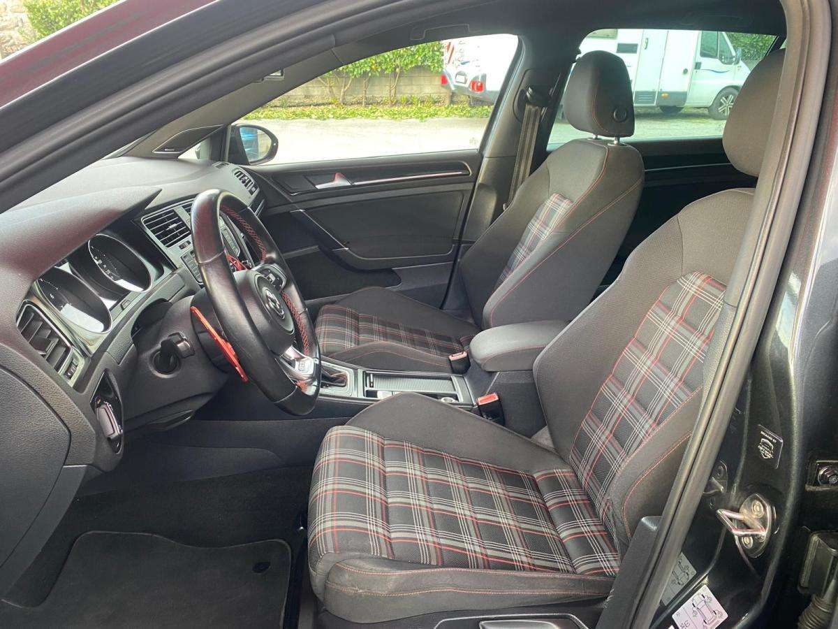 volkswagen-golf-2014-gasolina-1984cc