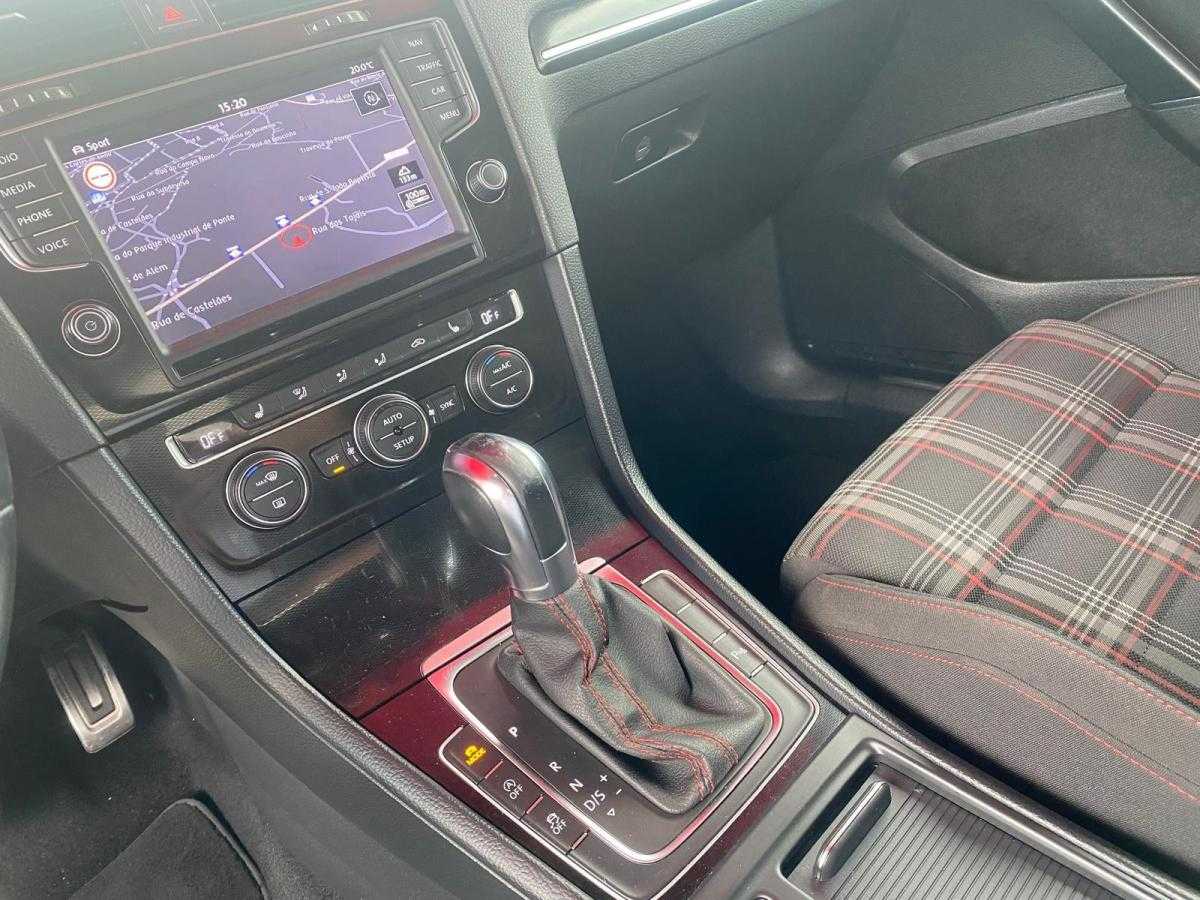 volkswagen-golf-2014-gasolina-1984cc