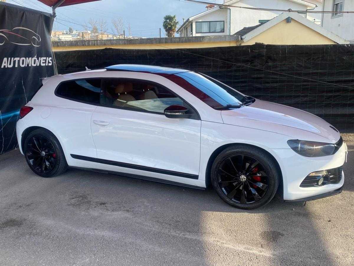 volkswagen-scirocco-2010-diesel-1968cc