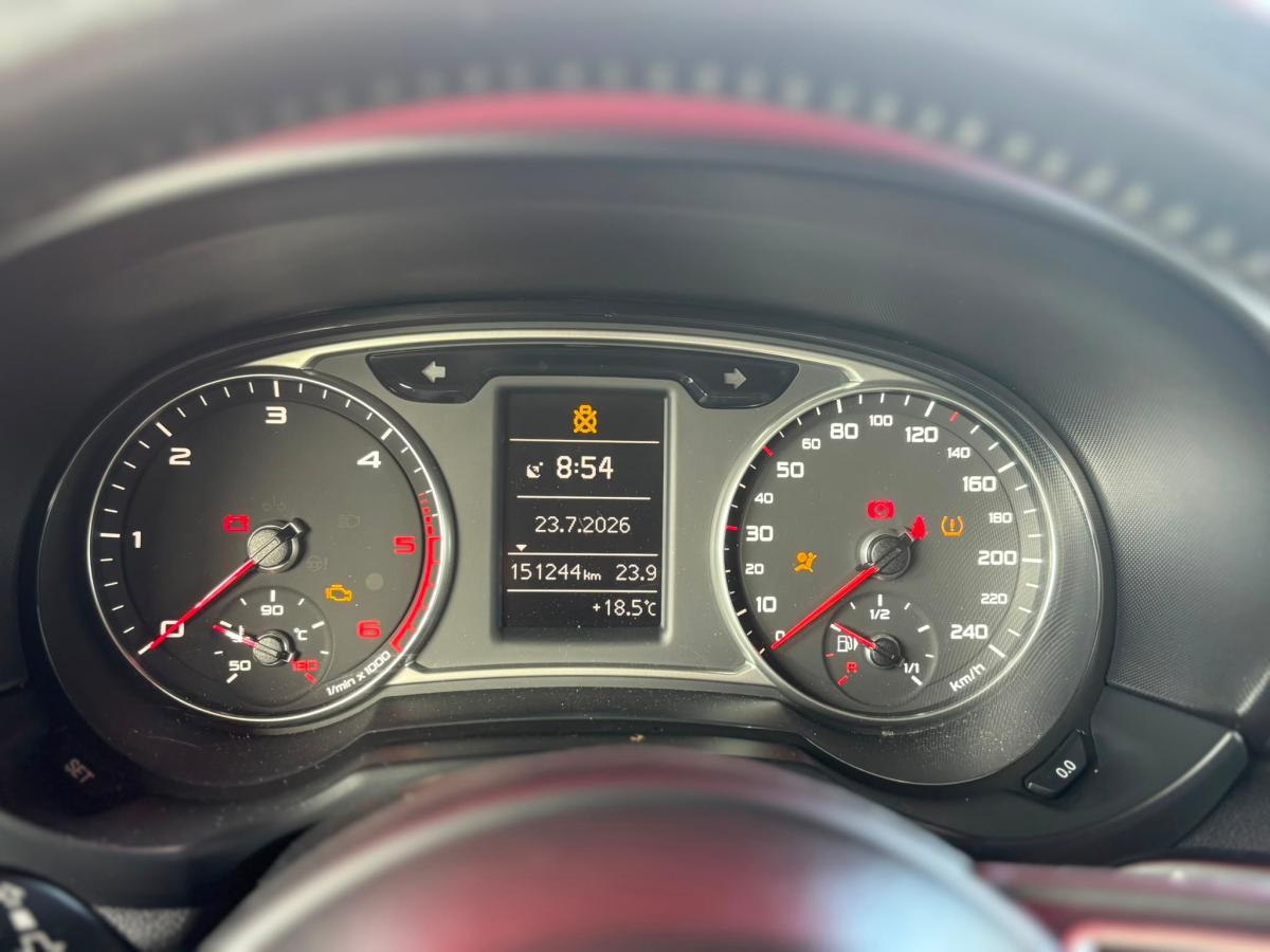 audi-a1-sportback-2014-diesel-1598cc
