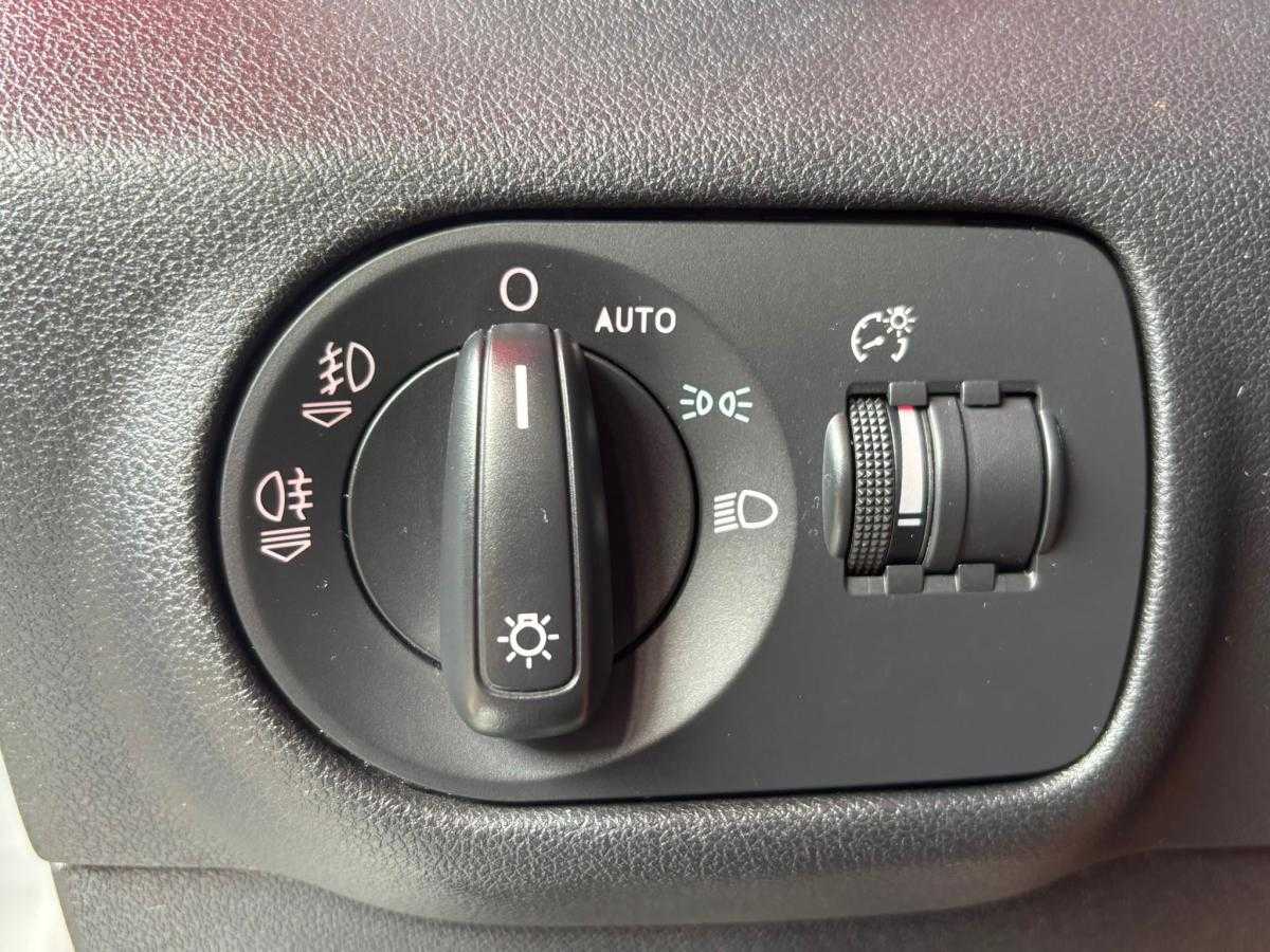audi-a1-sportback-2014-diesel-1598cc