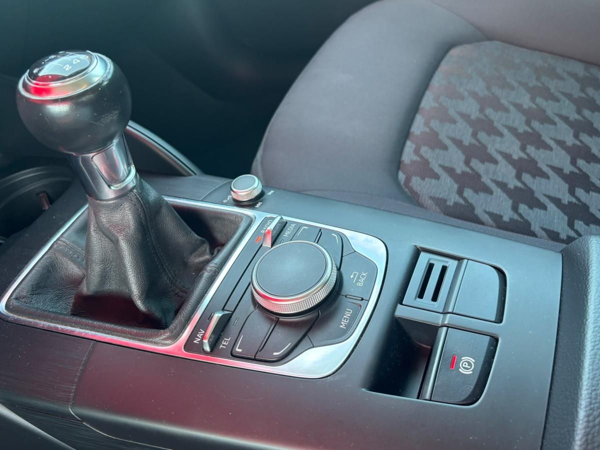 audi-a3-sportback-2015-diesel-1598cc