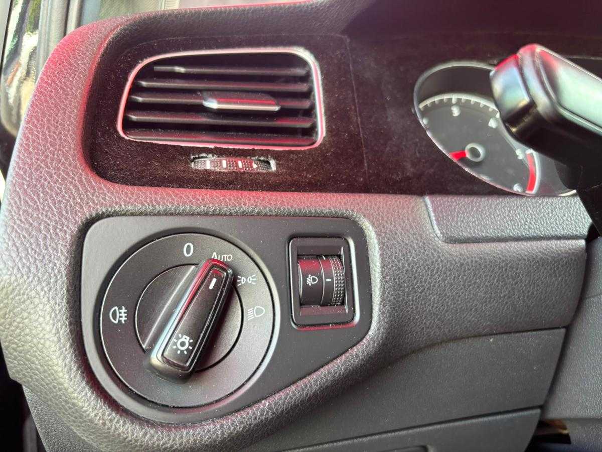 volkswagen-golf-2015-diesel-1598cc