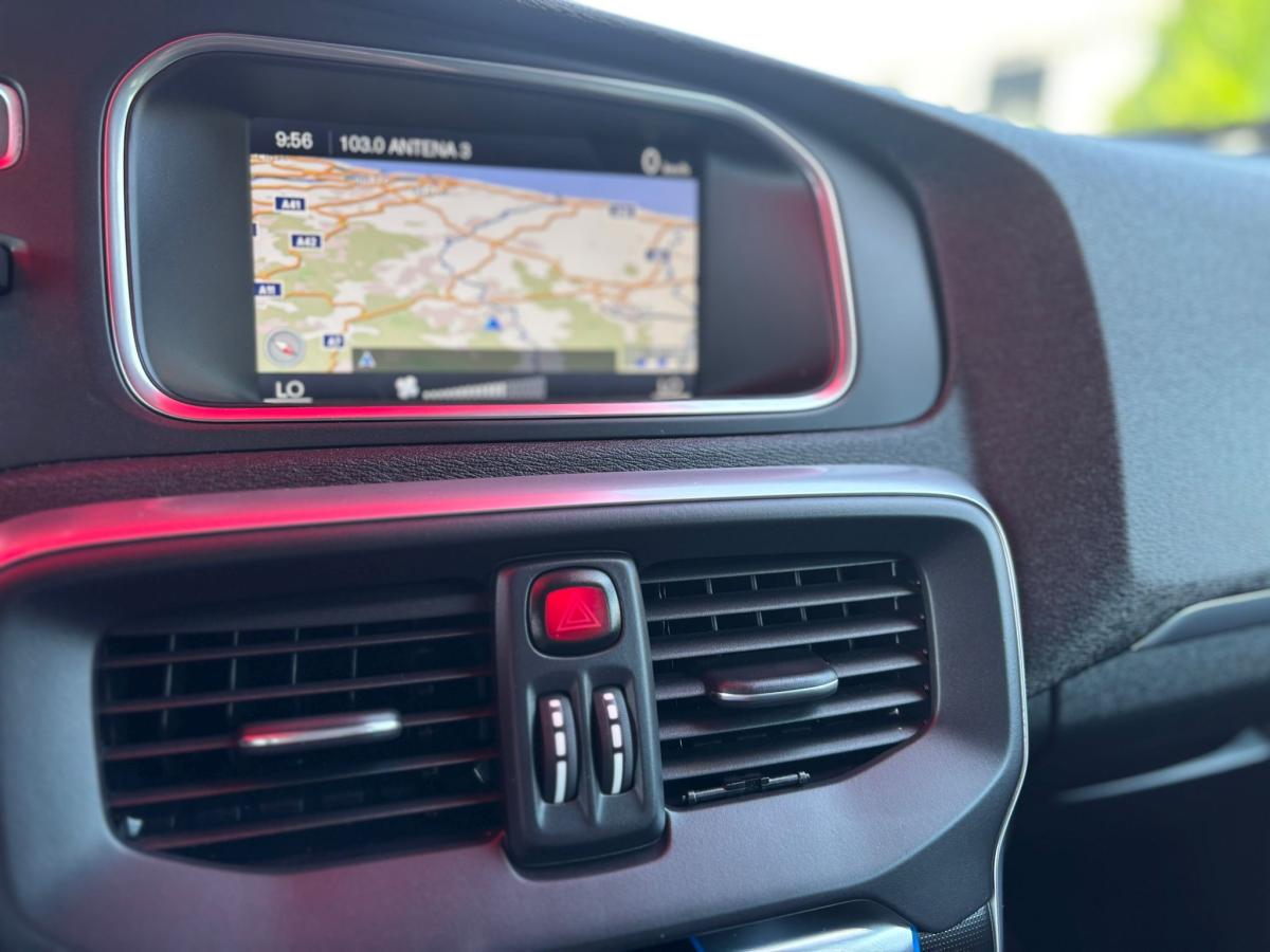 volvo-v40-2013-diesel-1560cc