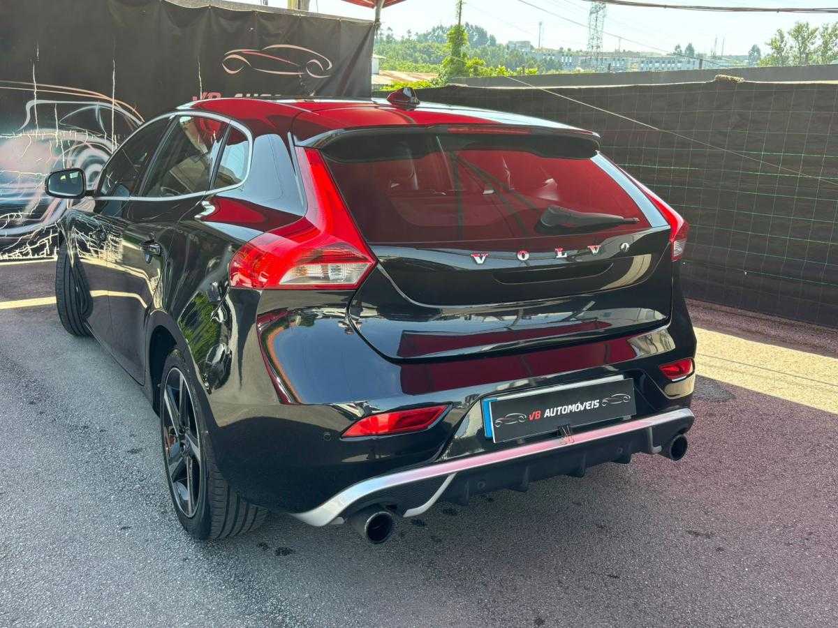 volvo-v40-2013-diesel-1560cc