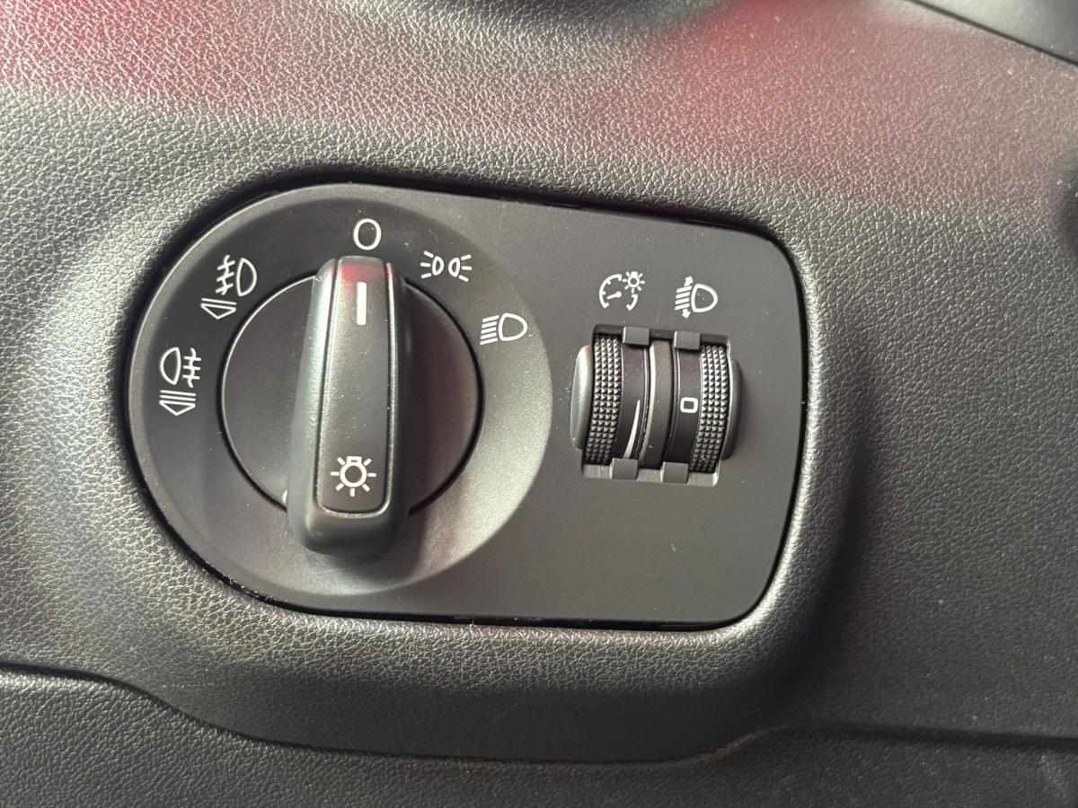 audi-a1-sportback-2013-diesel-1598cc