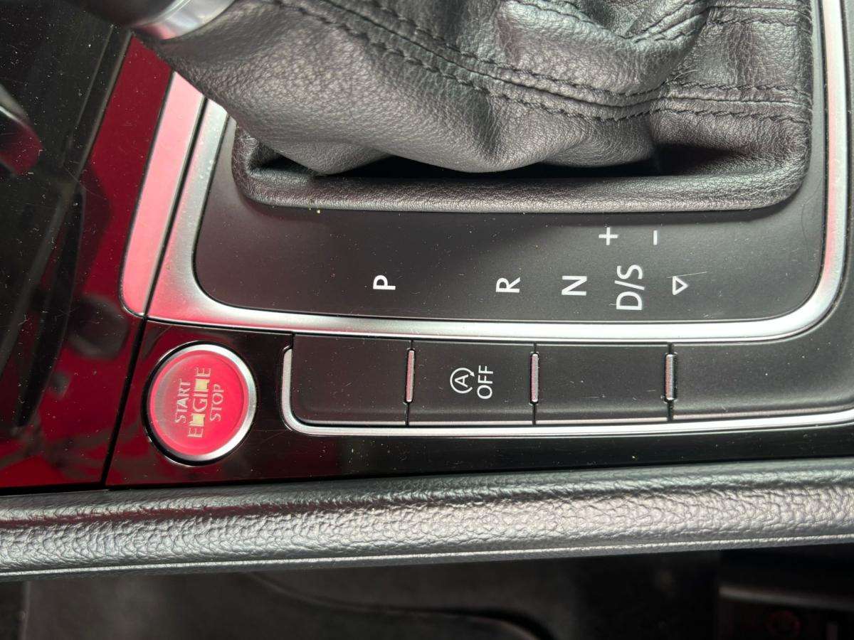 volkswagen-golf-2014-diesel-1598cc