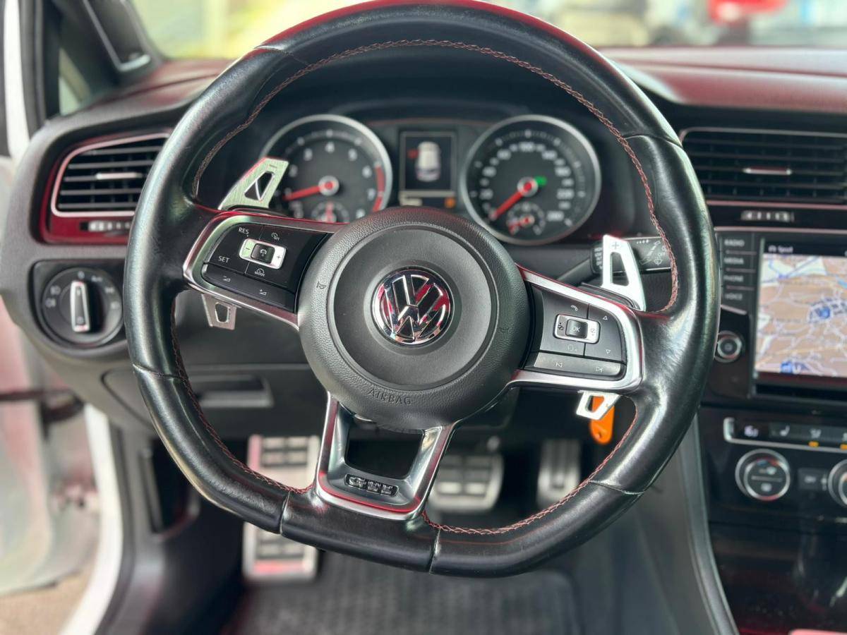 volkswagen-golf-2015-gasolina-1984cc