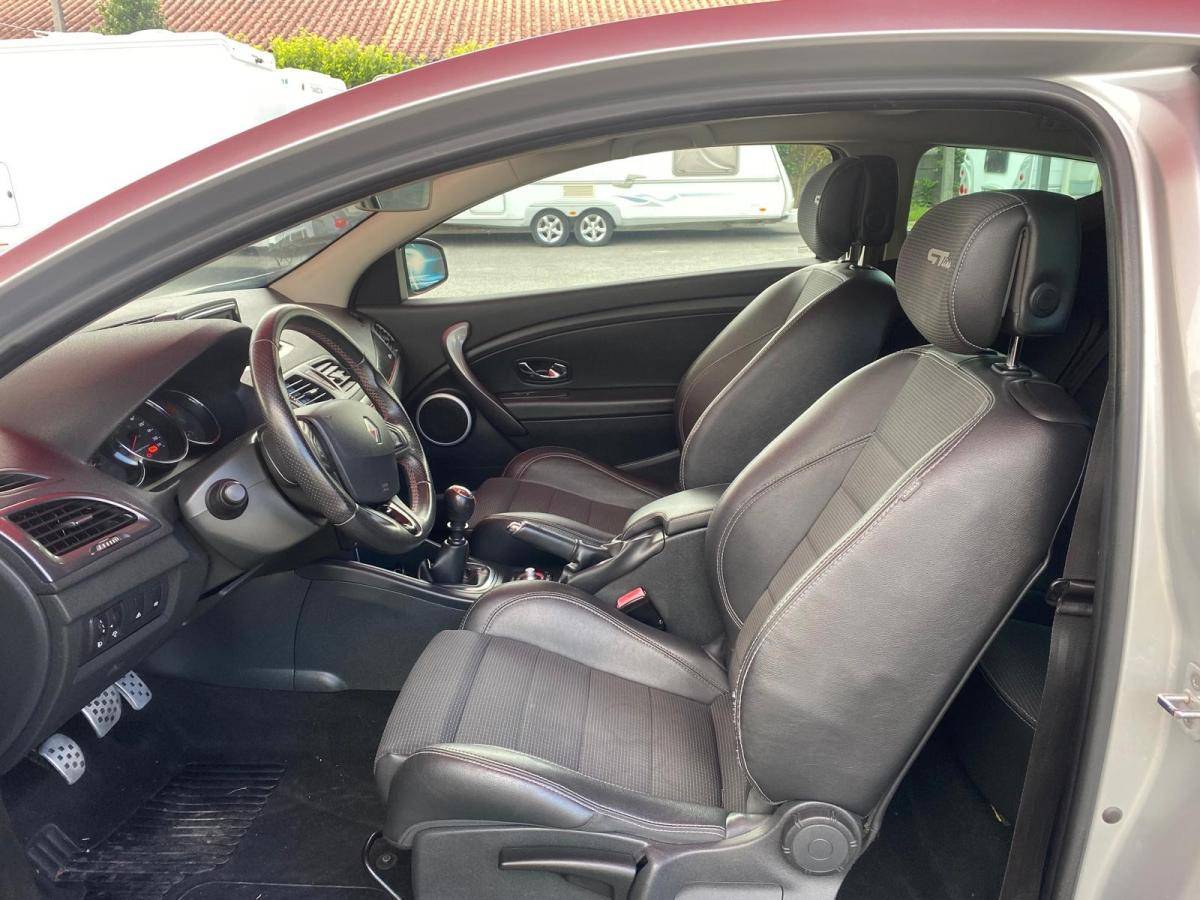 renault-megane-coupe-2013-diesel-1600cc