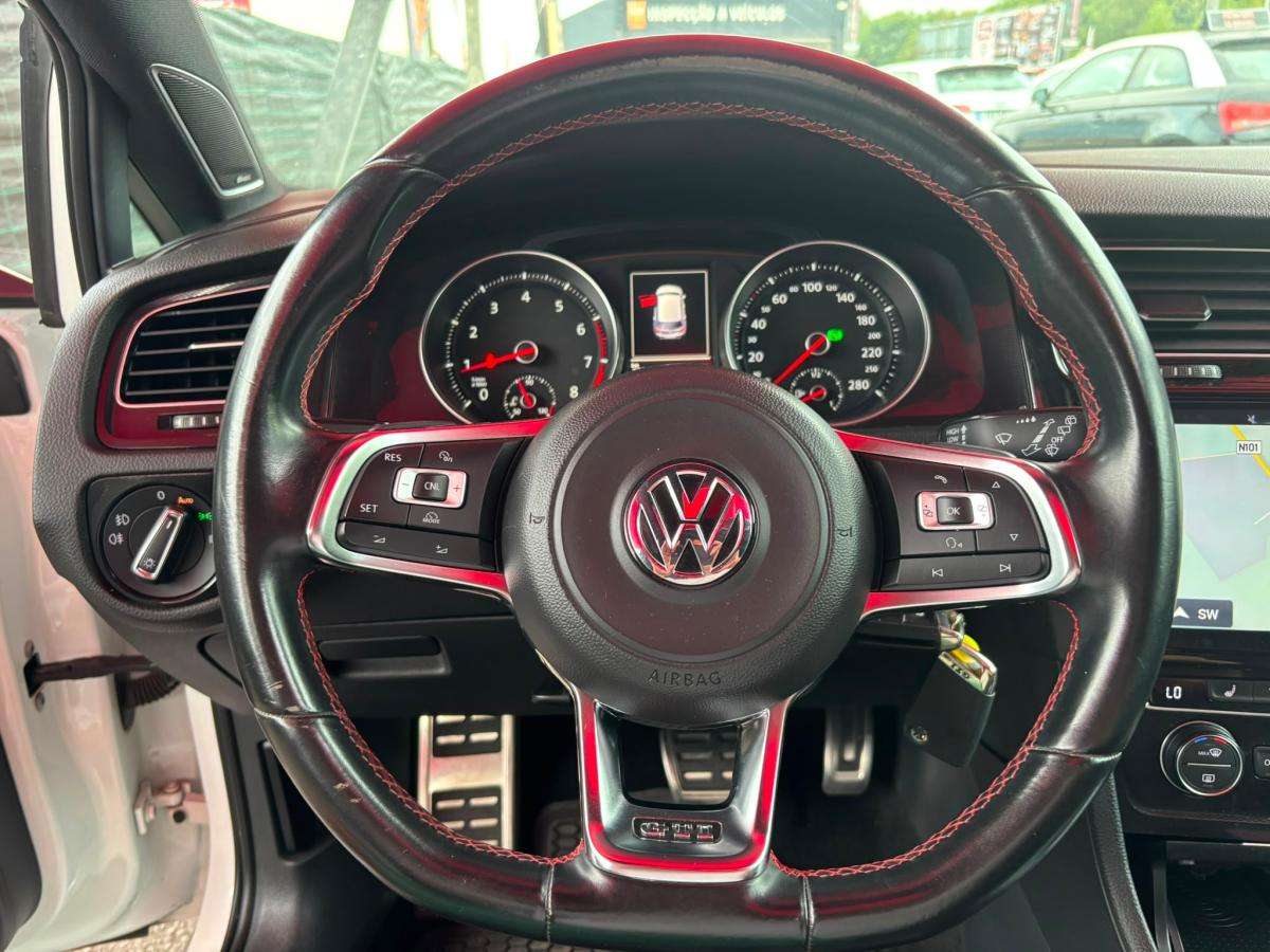 volkswagen-golf-2015-gasolina-1984cc
