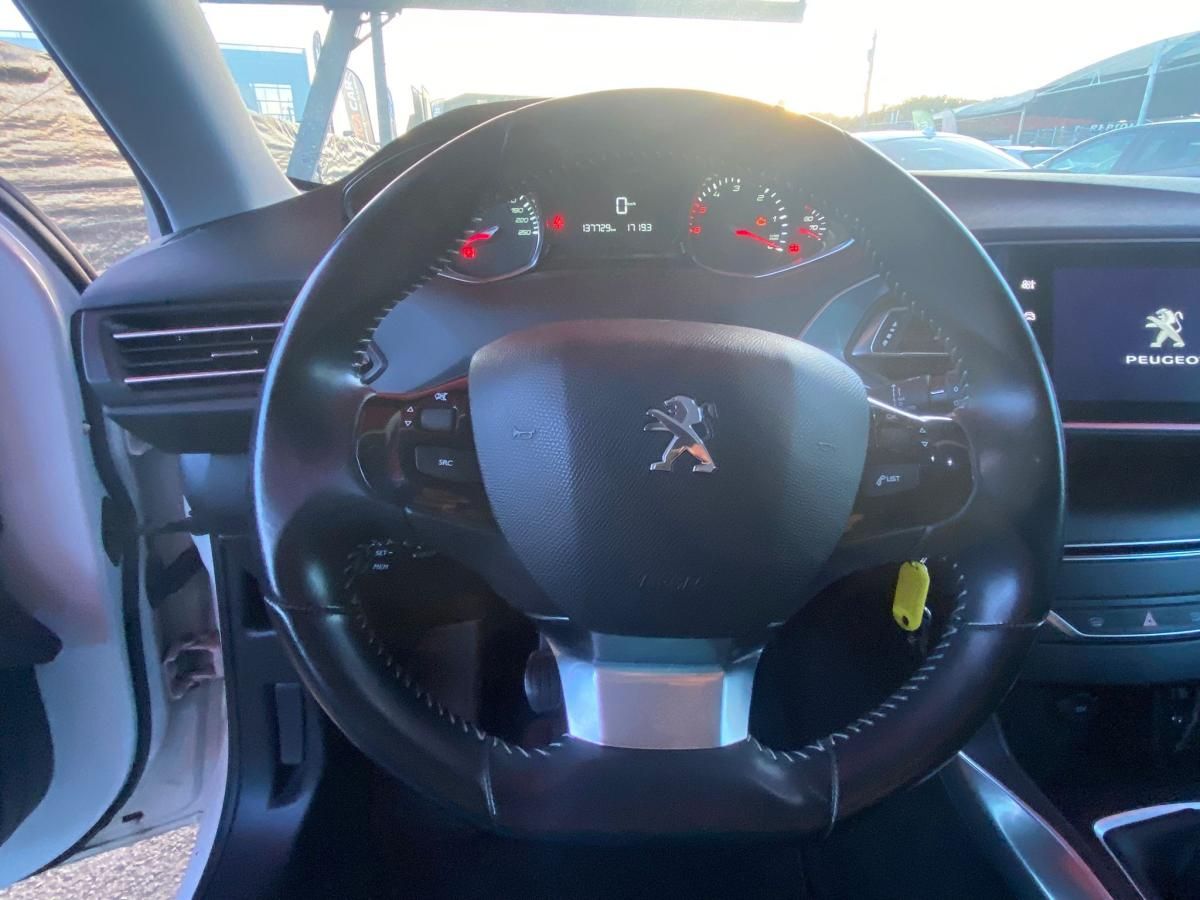 peugeot-308-sw-2017-diesel-1560cc