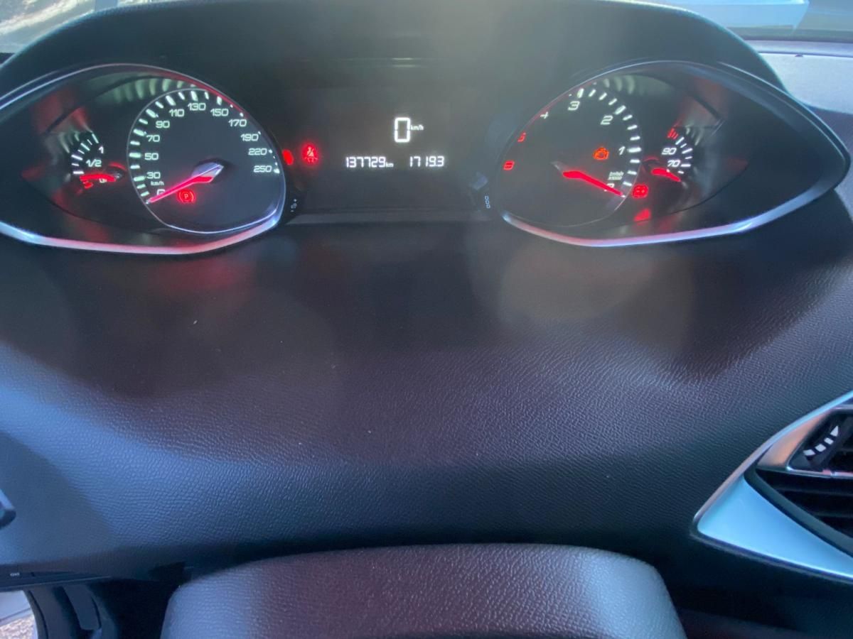 peugeot-308-sw-2017-diesel-1560cc