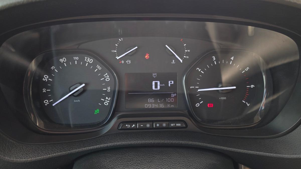citroen-spacetourer-2019-diesel-1997cc