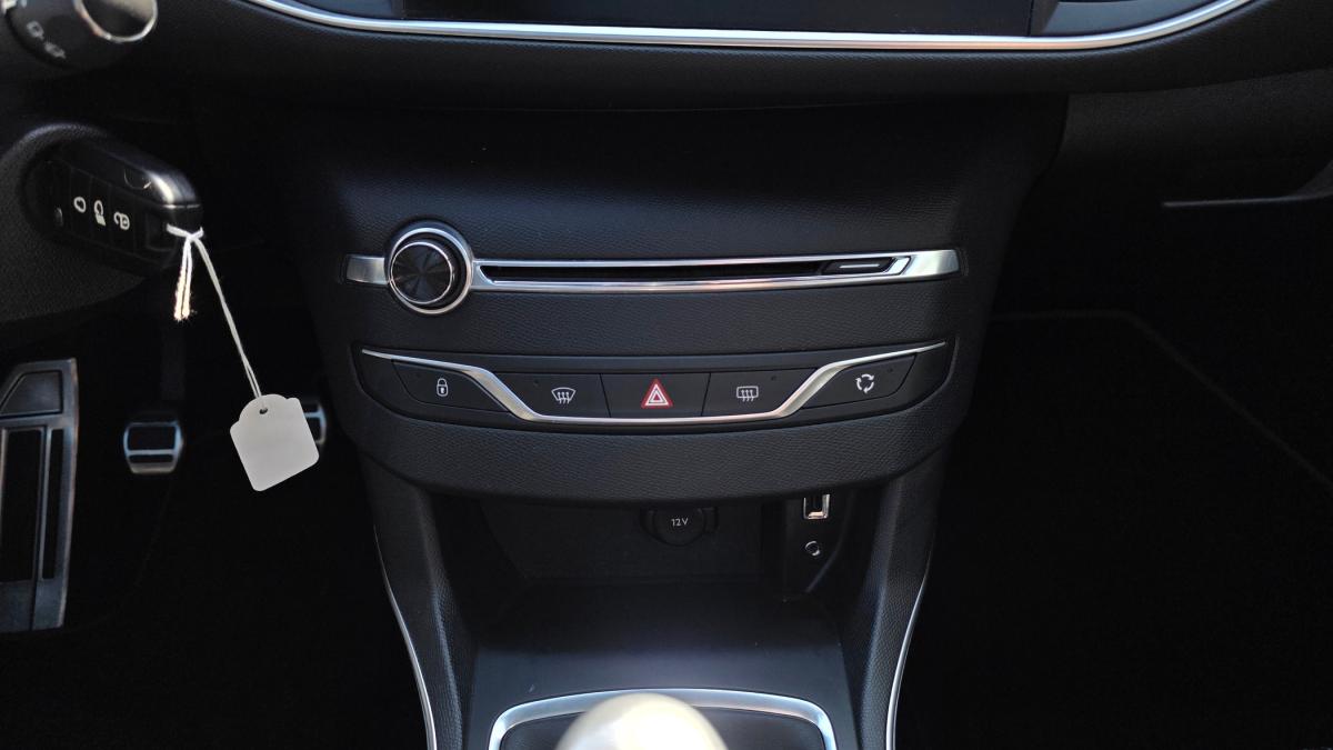 peugeot-308-sw-2016-diesel-1560cc