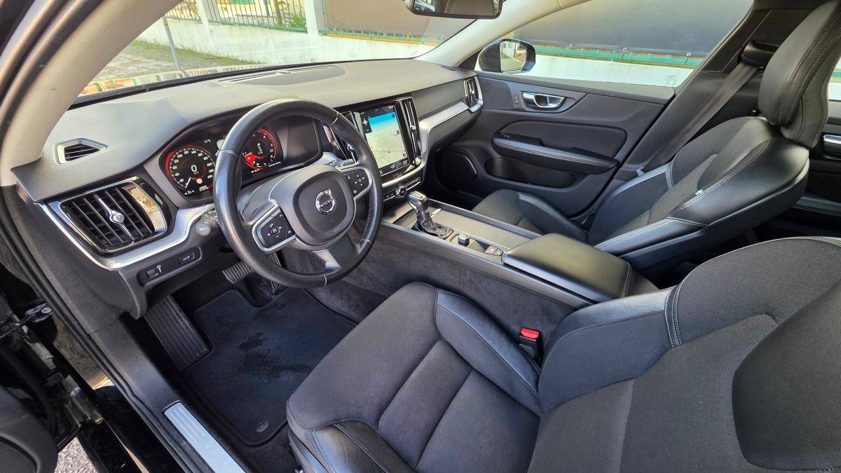 volvo-v60-2018-diesel-1969cc