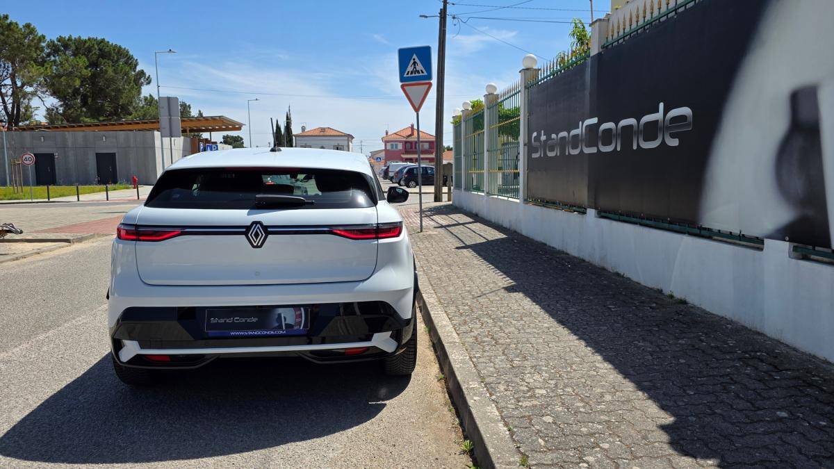 renault-megane-e-tech-2023-eletrico-500cc