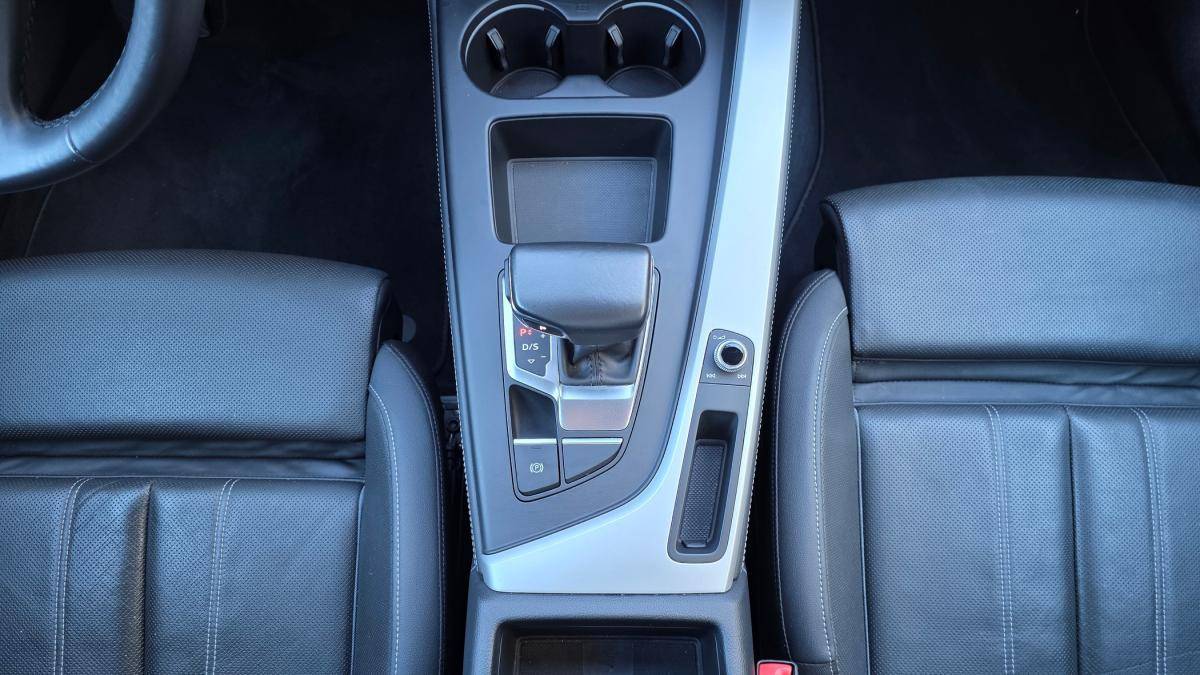 audi-a4-2022-diesel-1968cc
