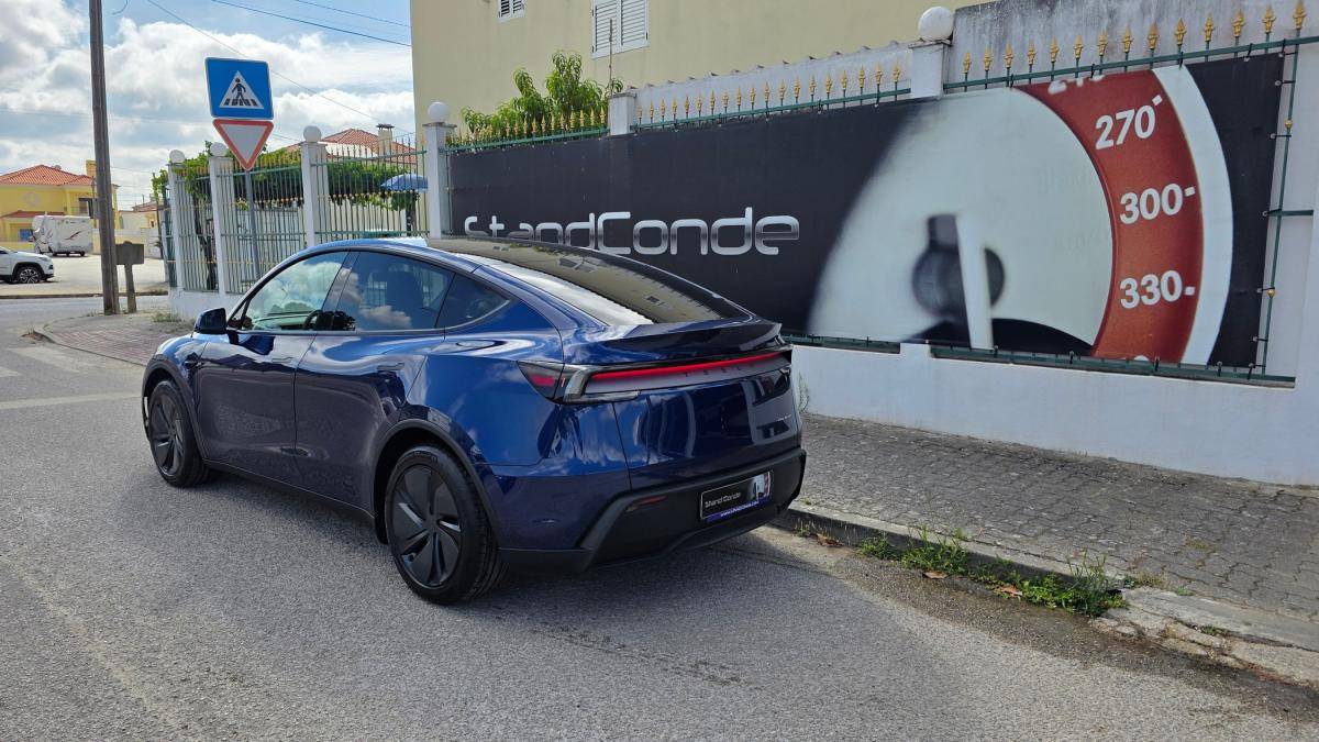 tesla-model-y-2025-eletrico-500cc