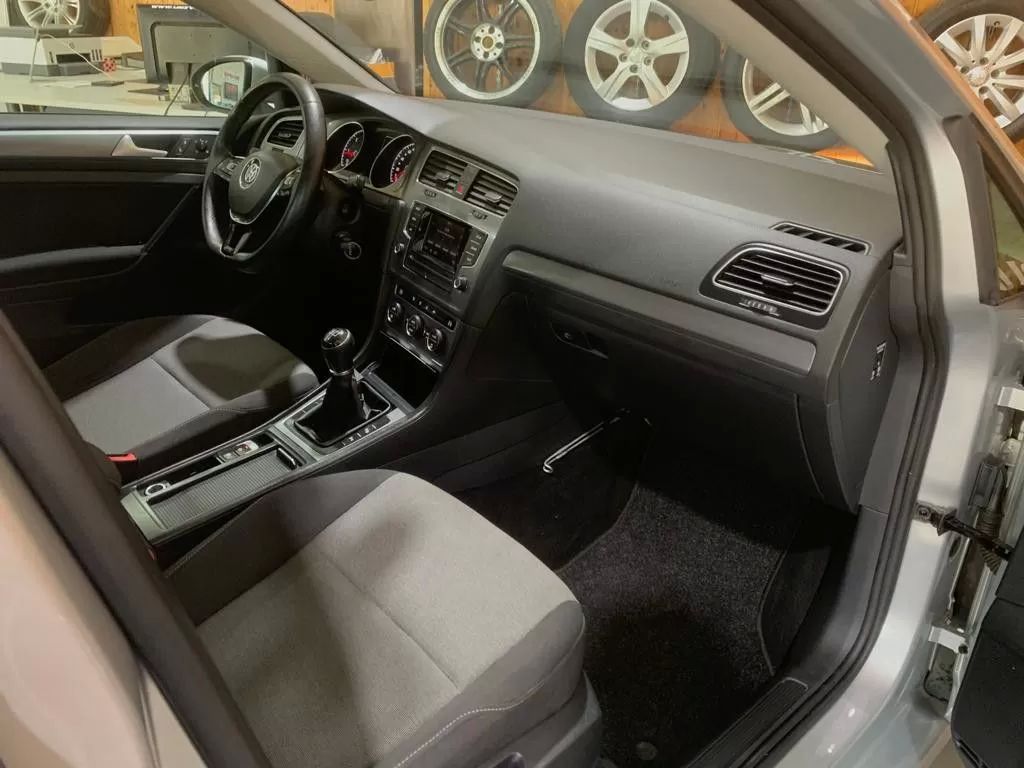 volkswagen-golf-2014-diesel-1598cc