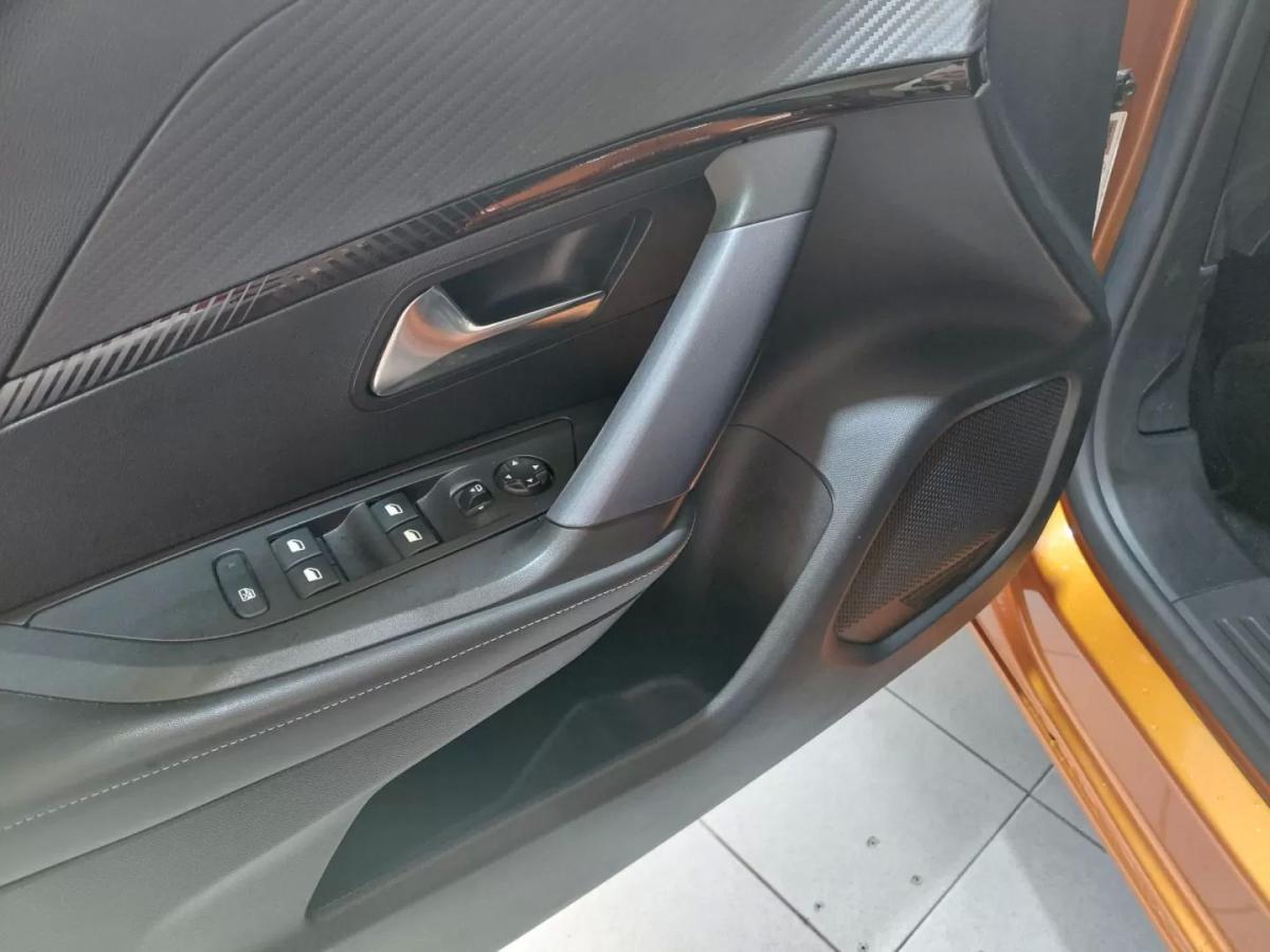 peugeot-e-2008-2020-eletrico-200cc