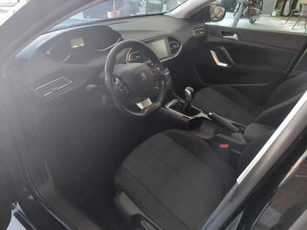 peugeot-308-2016-gasolina-1199cc