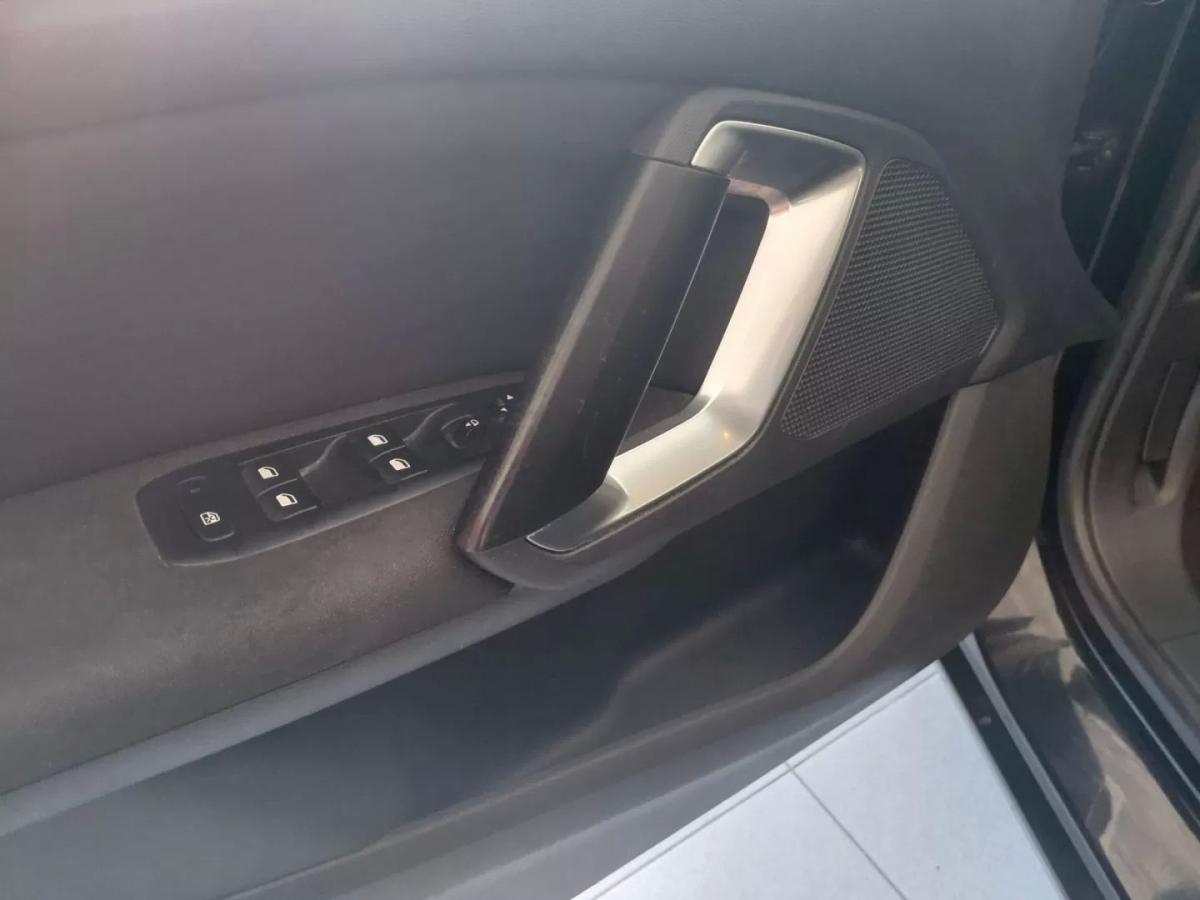 peugeot-308-2016-gasolina-1199cc