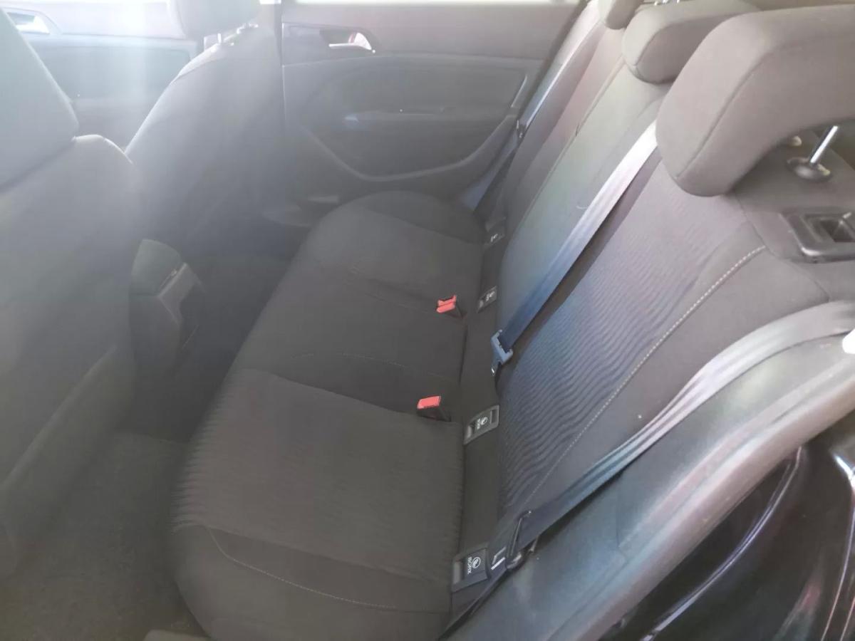 peugeot-308-2016-gasolina-1199cc