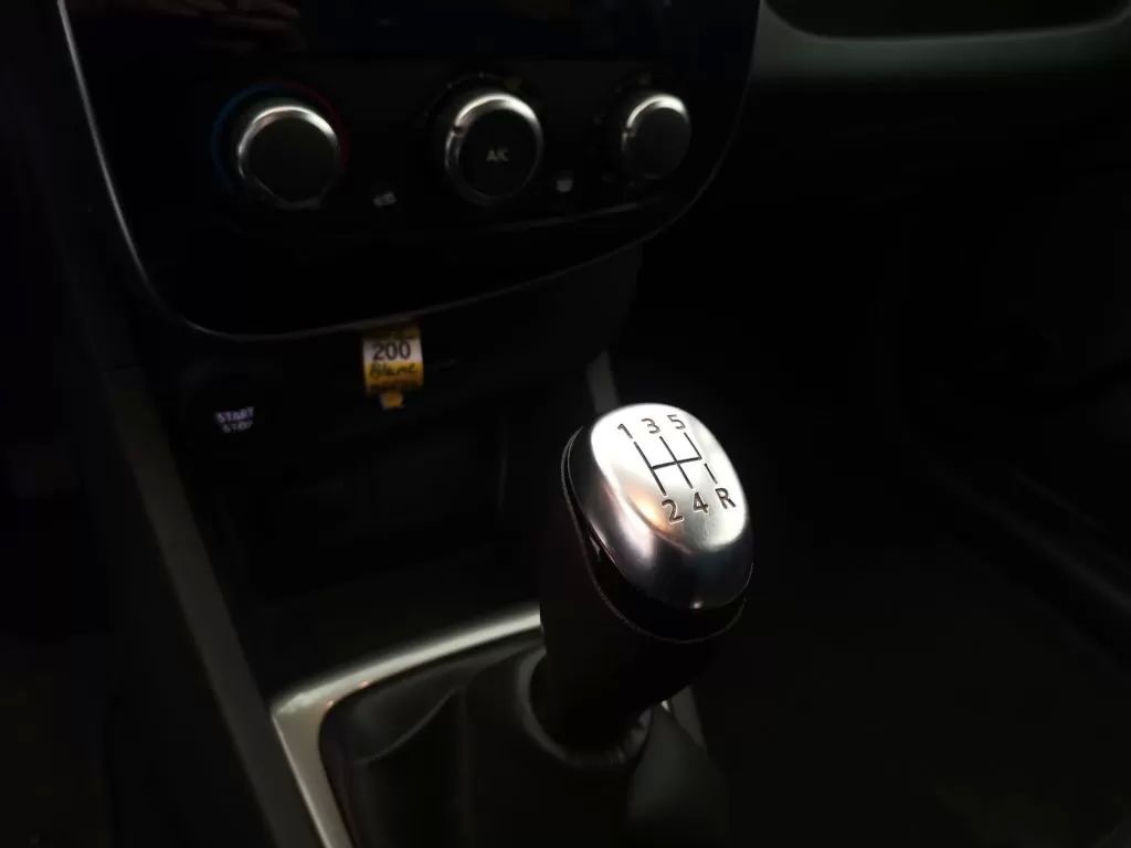 renault-clio-sport-tourer-2018-diesel-1461cc