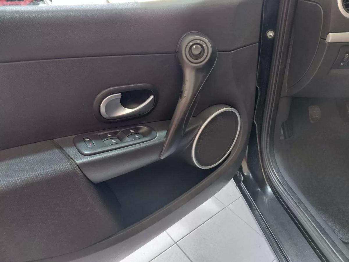 renault-clio-2005-diesel-1461cc
