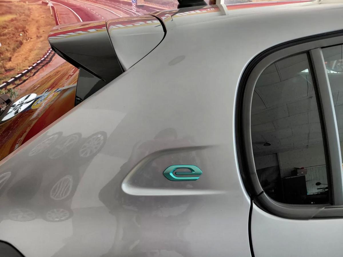peugeot-e-208-2022-eletrico-200cc