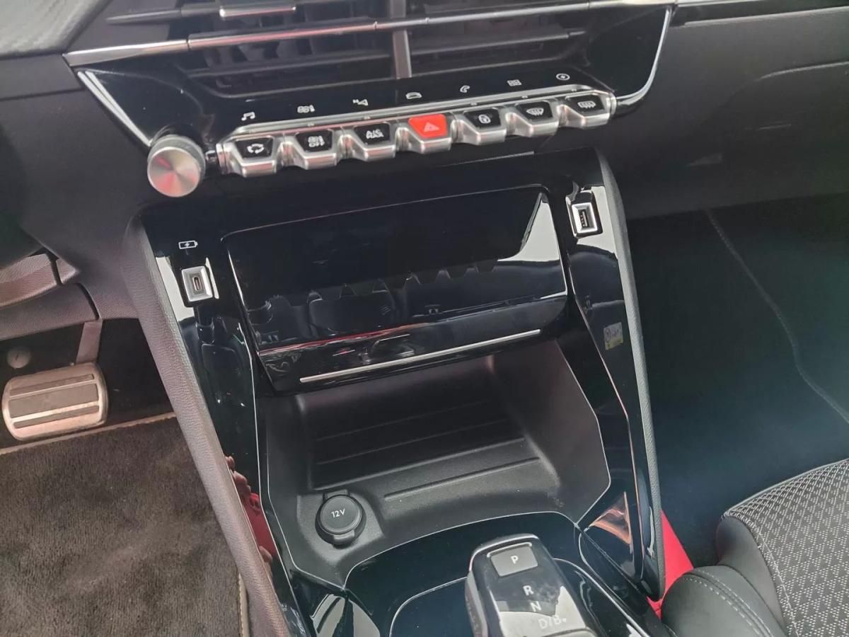 peugeot-e-208-2022-eletrico-200cc