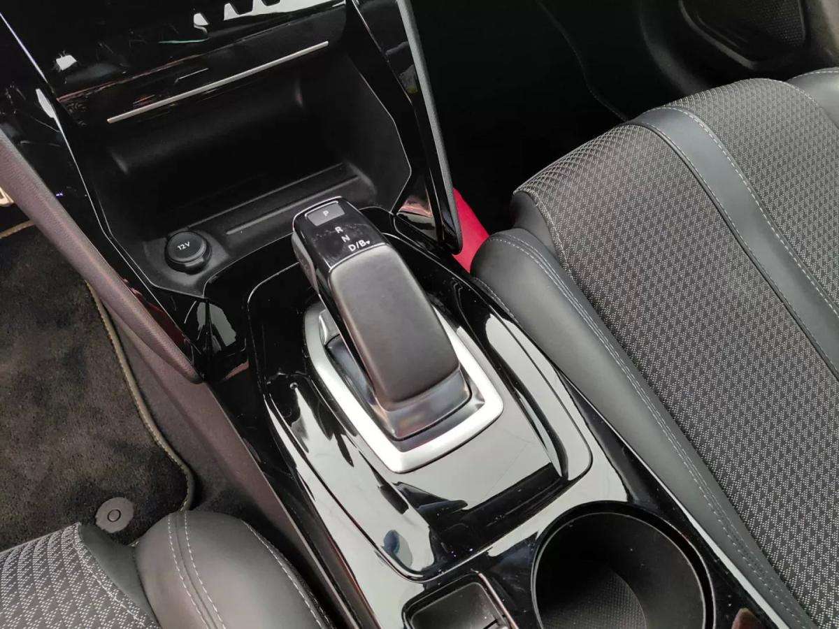 peugeot-e-208-2022-eletrico-200cc