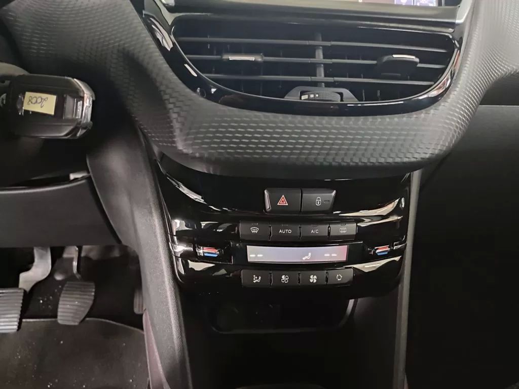 peugeot-2008-2016-diesel-1560cc