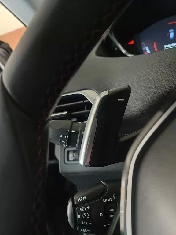 peugeot-5008-2017-diesel-1560cc