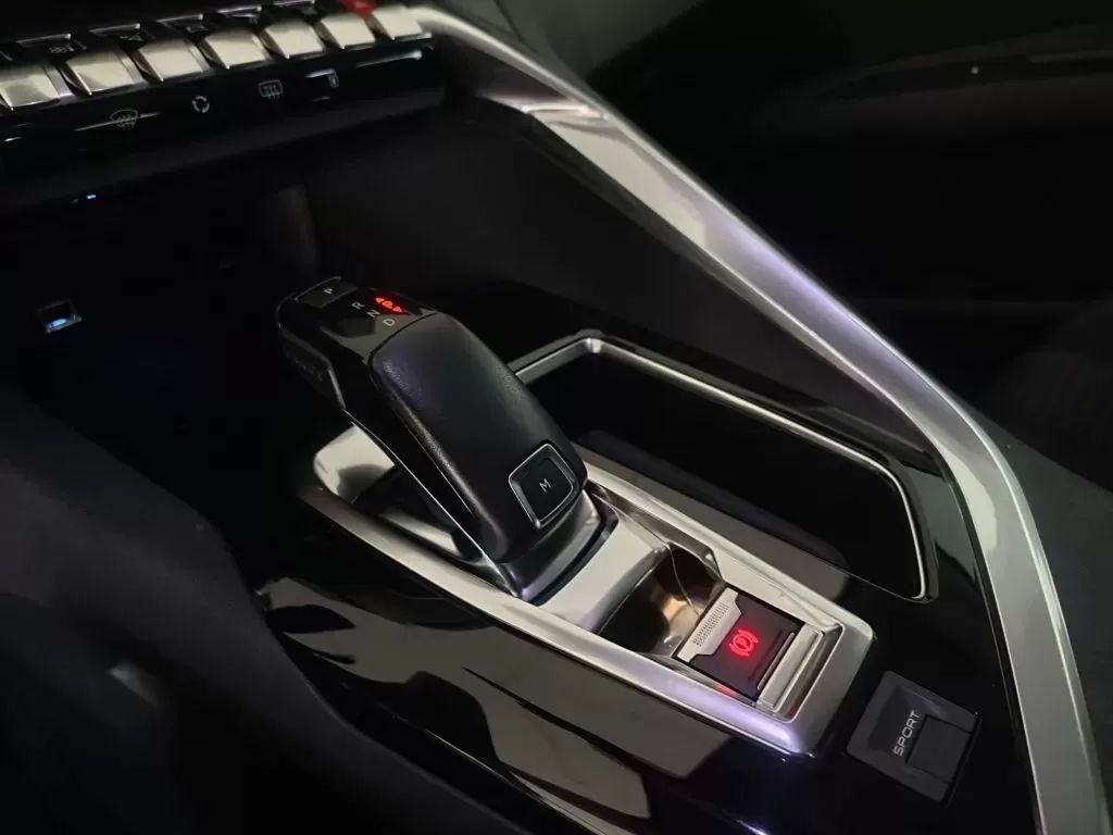 peugeot-5008-2017-diesel-1560cc