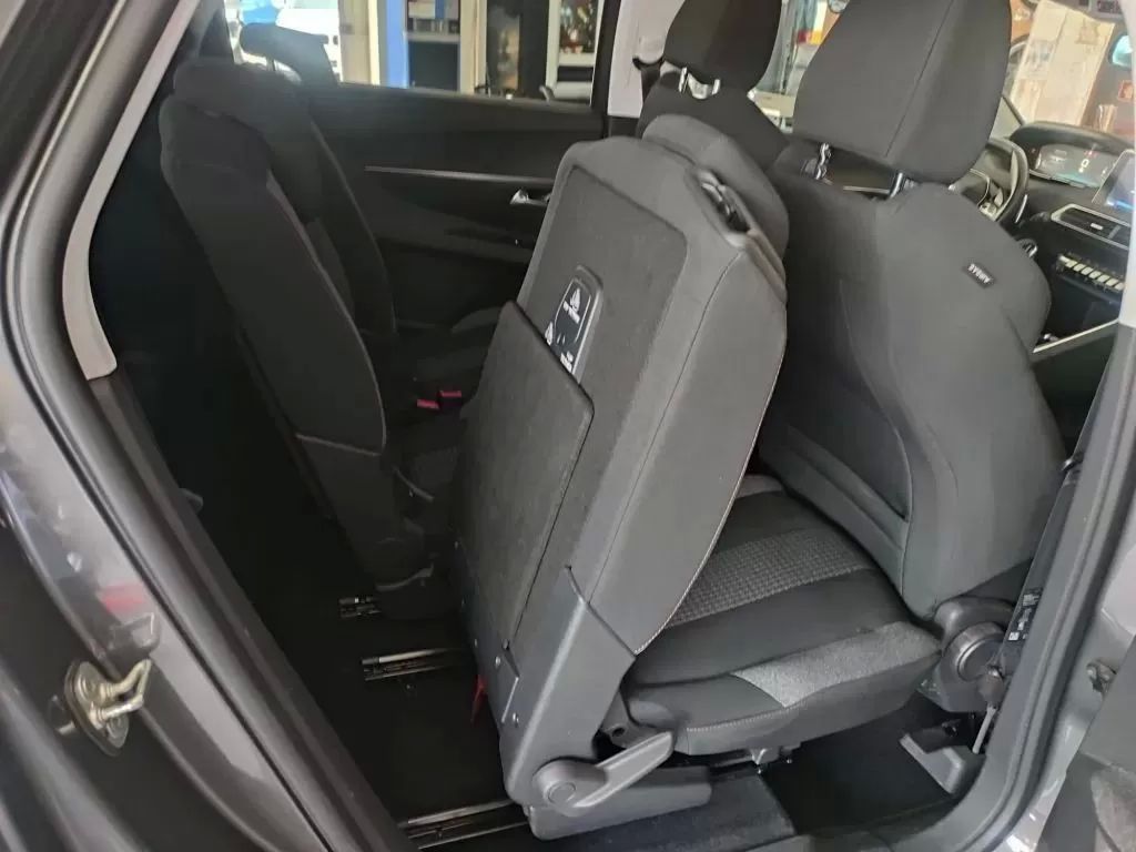 peugeot-5008-2017-diesel-1560cc