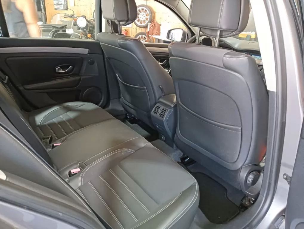 renault-laguna-break-2011-diesel-1461cc
