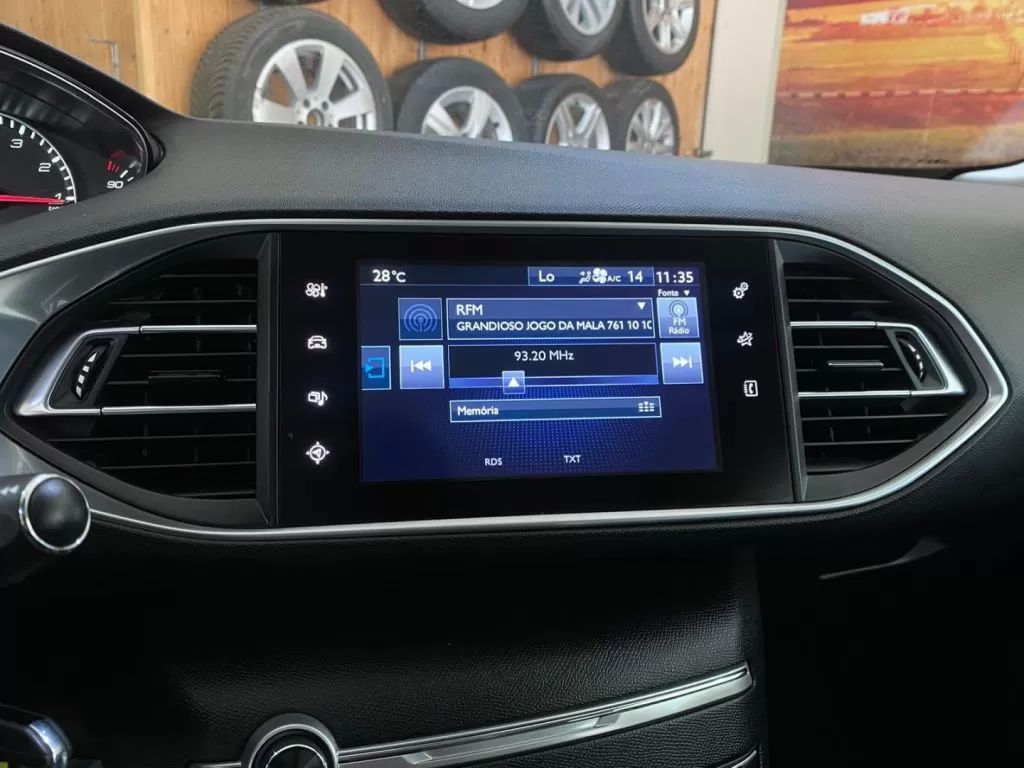 peugeot-308-2016-gasolina-1199cc