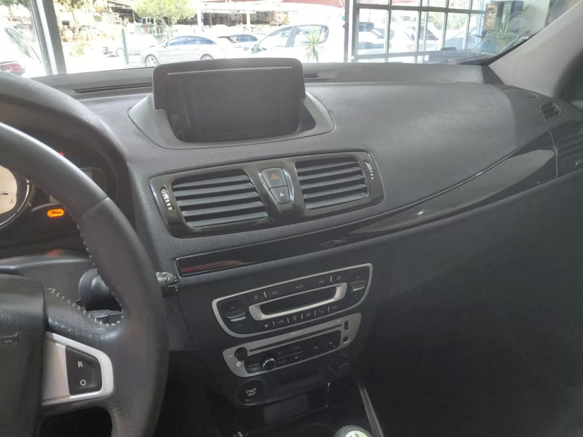renault-megane-sport-tourer-2012-diesel-1461cc