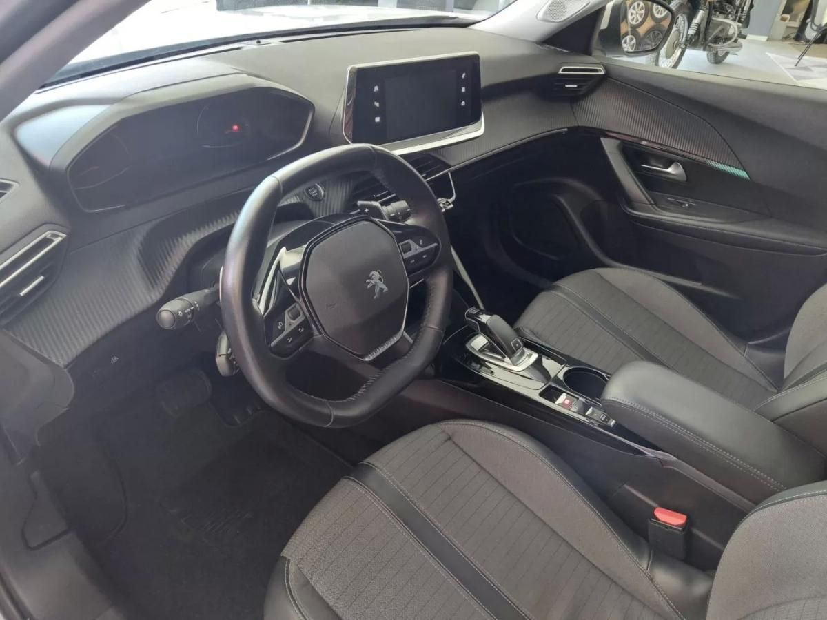 peugeot-2008-2021-gasolina-1199cc