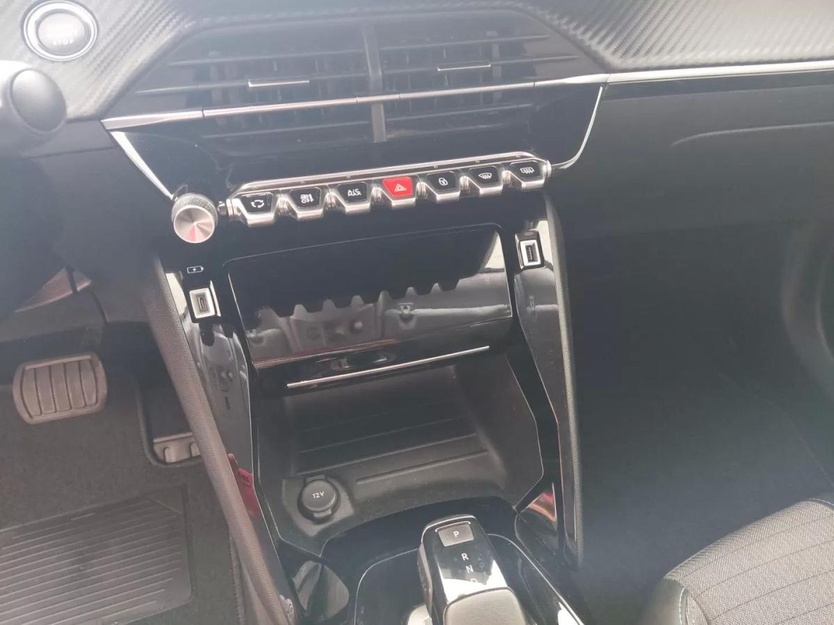 peugeot-2008-2021-gasolina-1199cc