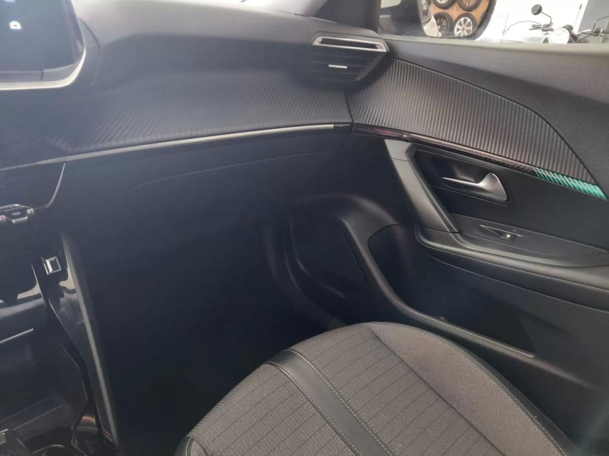 peugeot-2008-2021-gasolina-1199cc